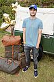 cara delevingne douglas booth mulberry wilderness picnic 02