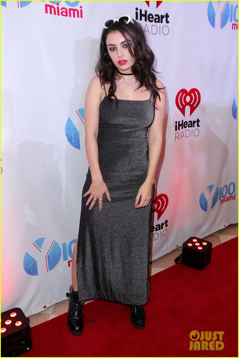 Hackers Threaten To Release Iggy Azalea S Alleged Sex Tape Photo Photos Just Jared