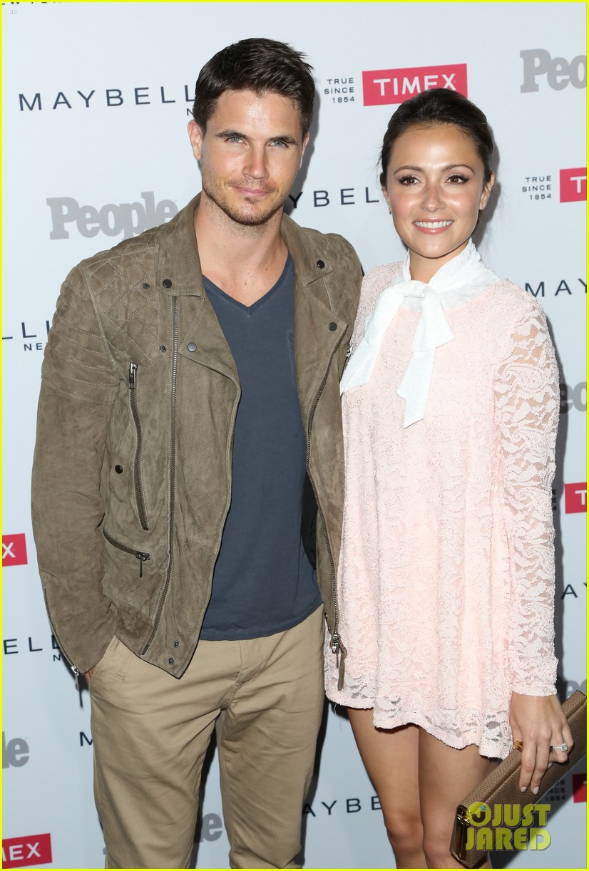 robbie amell italia ricci people watch party keegan allen more 023463272