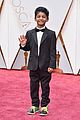 lion sunny pawar steals the scene at the oscars 2017 03