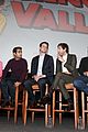 silicon valley cast is divided between snapchat instagram 02
