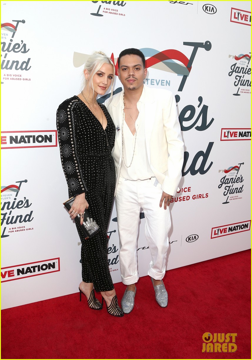 ashlee simpson and evan ross join ashley tisdale at grammy viewing party 284023600