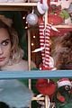 emilia clarke henry golding last christmas trailer 03