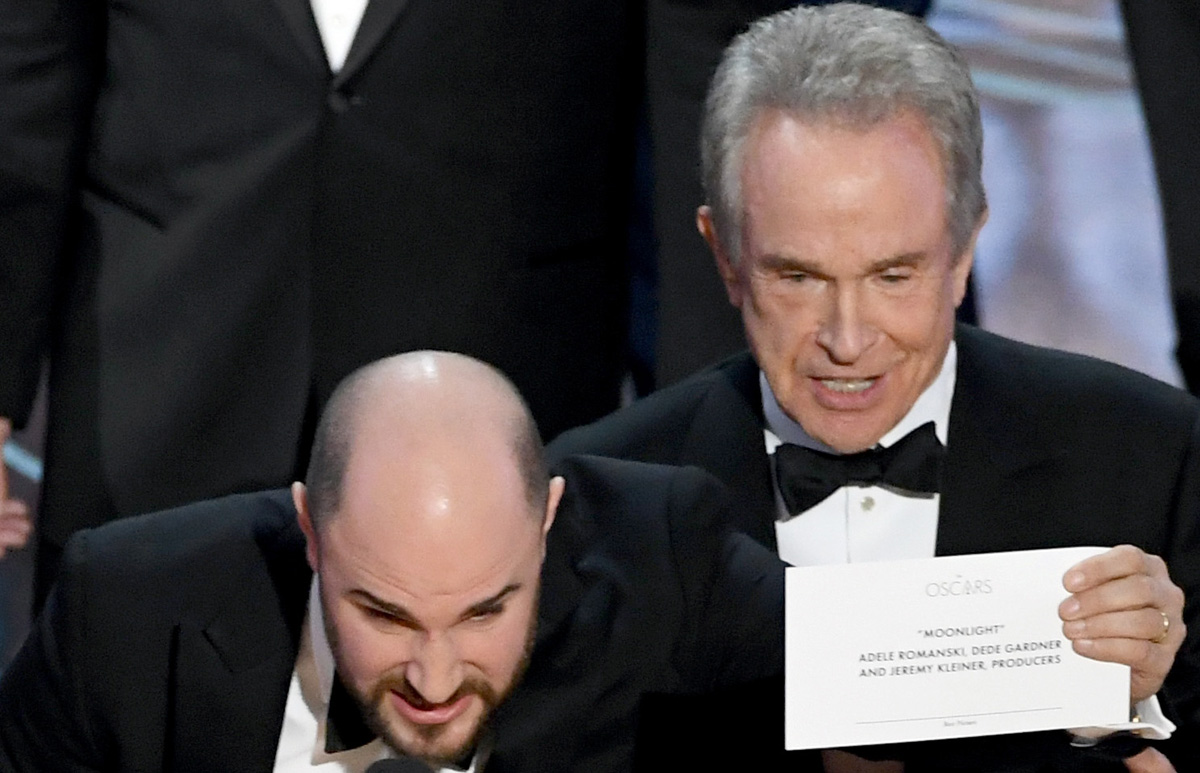 Oscars 2017 Best Picture Accounting Firm Says Brian Cullinan Handed