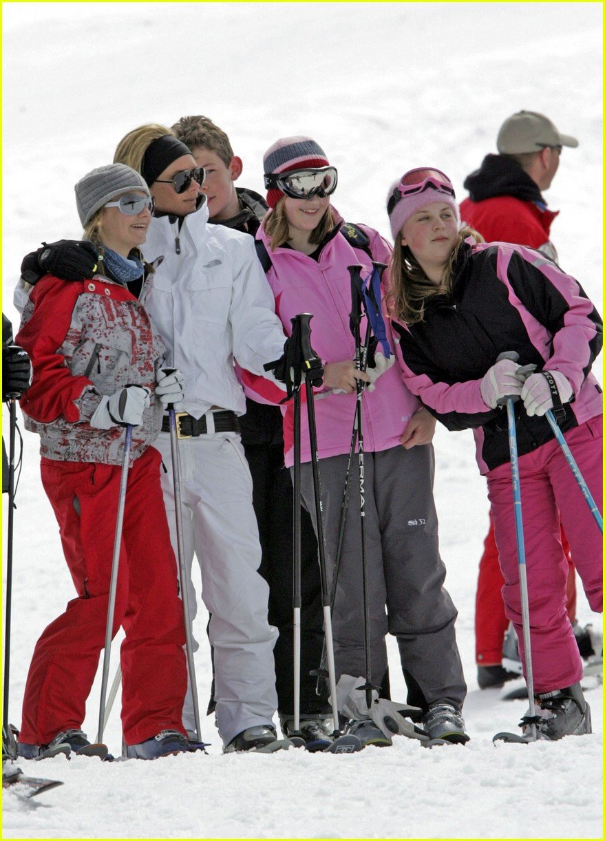 posh beckham skiing 01