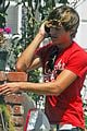 zanessa out and about 11