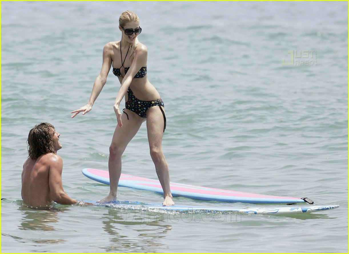 Paris Hilton Slips Up in Her Bikini: Photo 491231