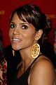 halle berry maternity chic 54