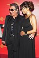 halle berry maternity chic 60