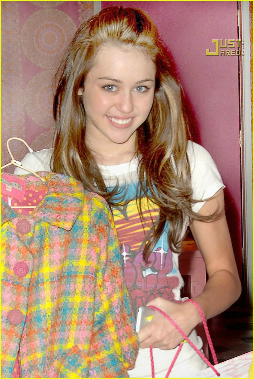miley cyrus switch shopping 04720941