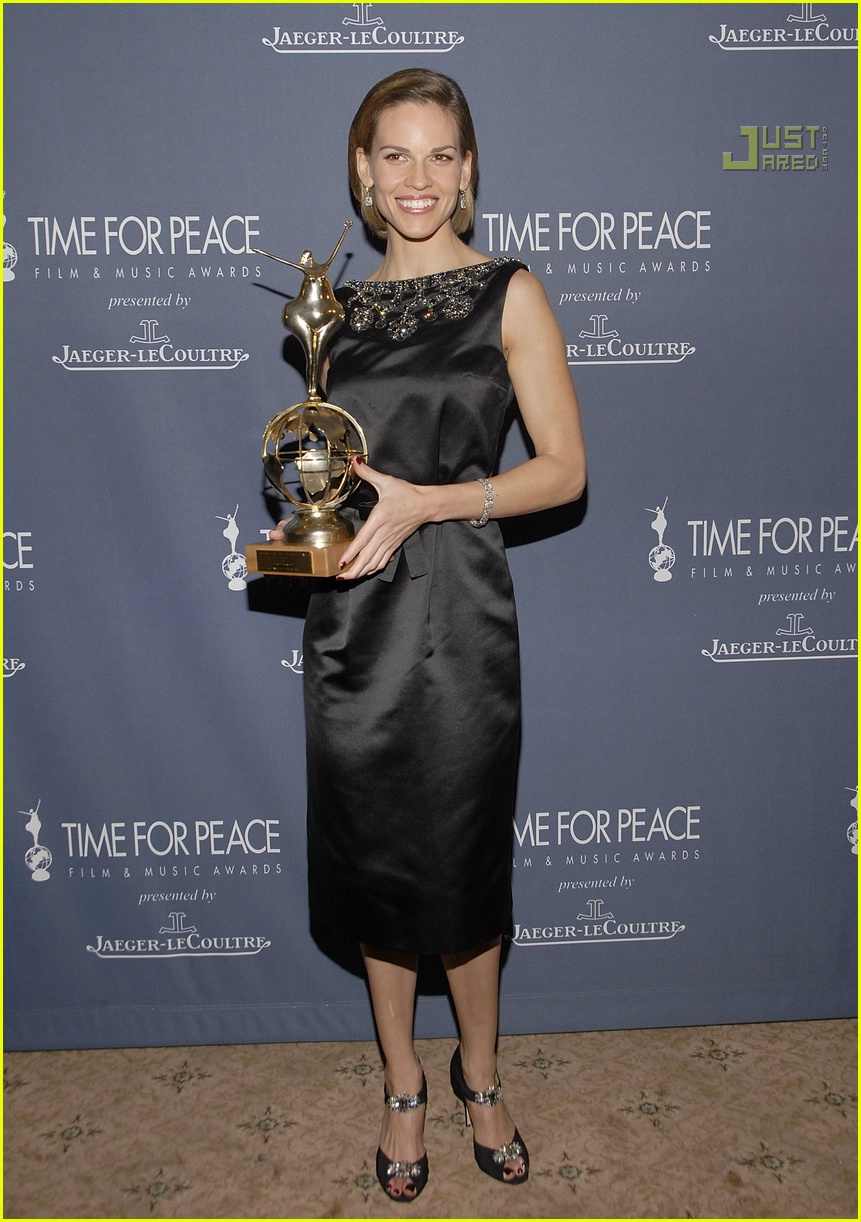 hilary swank a time for peace 06