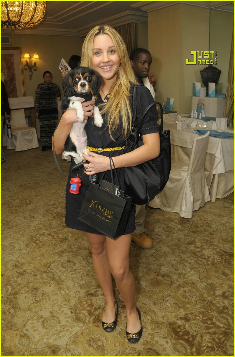 Amanda Bynes Has Puppy Love Photo 847291 Photos Just Jared