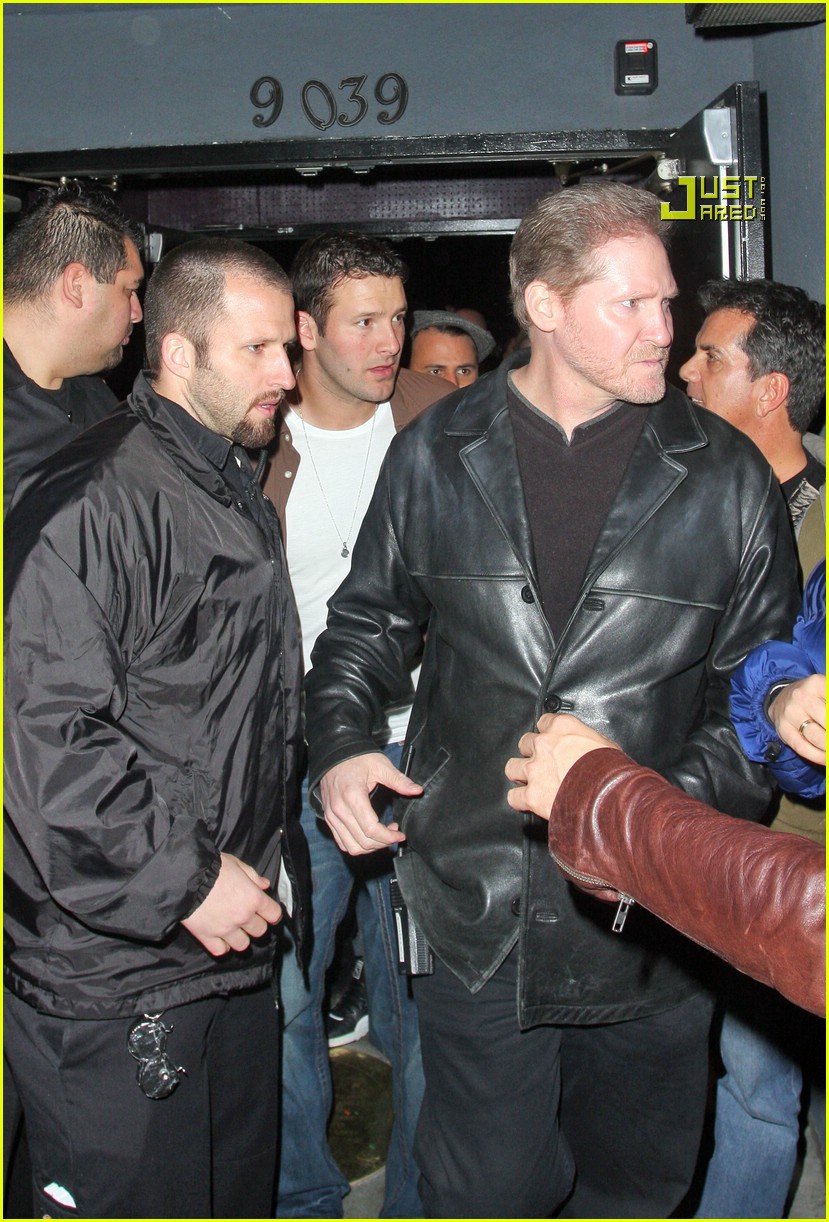 Jessica Simpson and Tony Romo Still Kickin' It: Photo 892101 | Photos ...