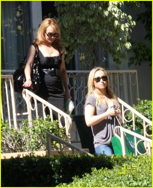 hayden panettiere apartment hunting 04