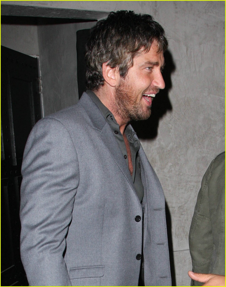 gerard butler how to train your dragon 021009801