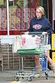 jamie lynn spears grocery shopping 01