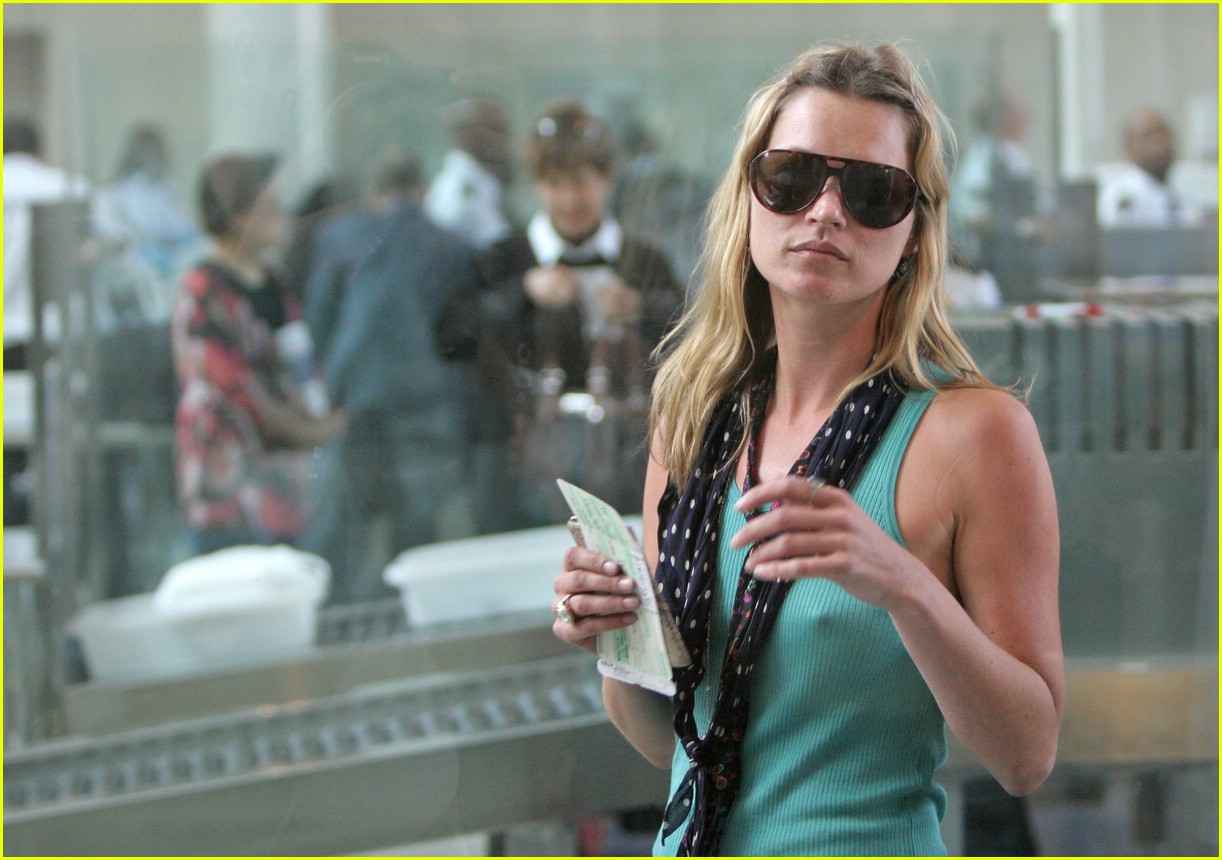 kate moss airport 071055201