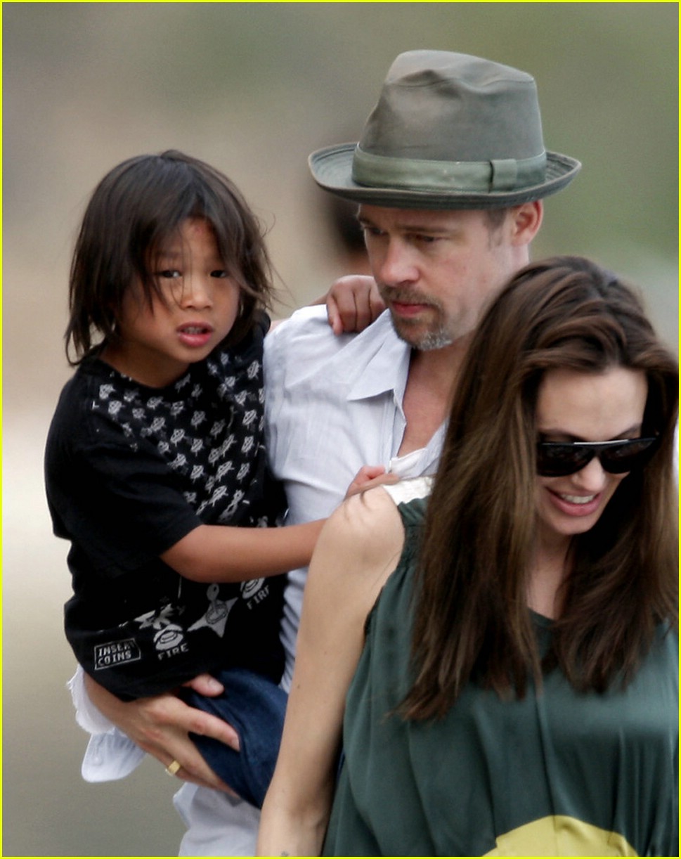 Brad & Angelina Take The Edge Off Photo 1110491 Photos Just Jared
