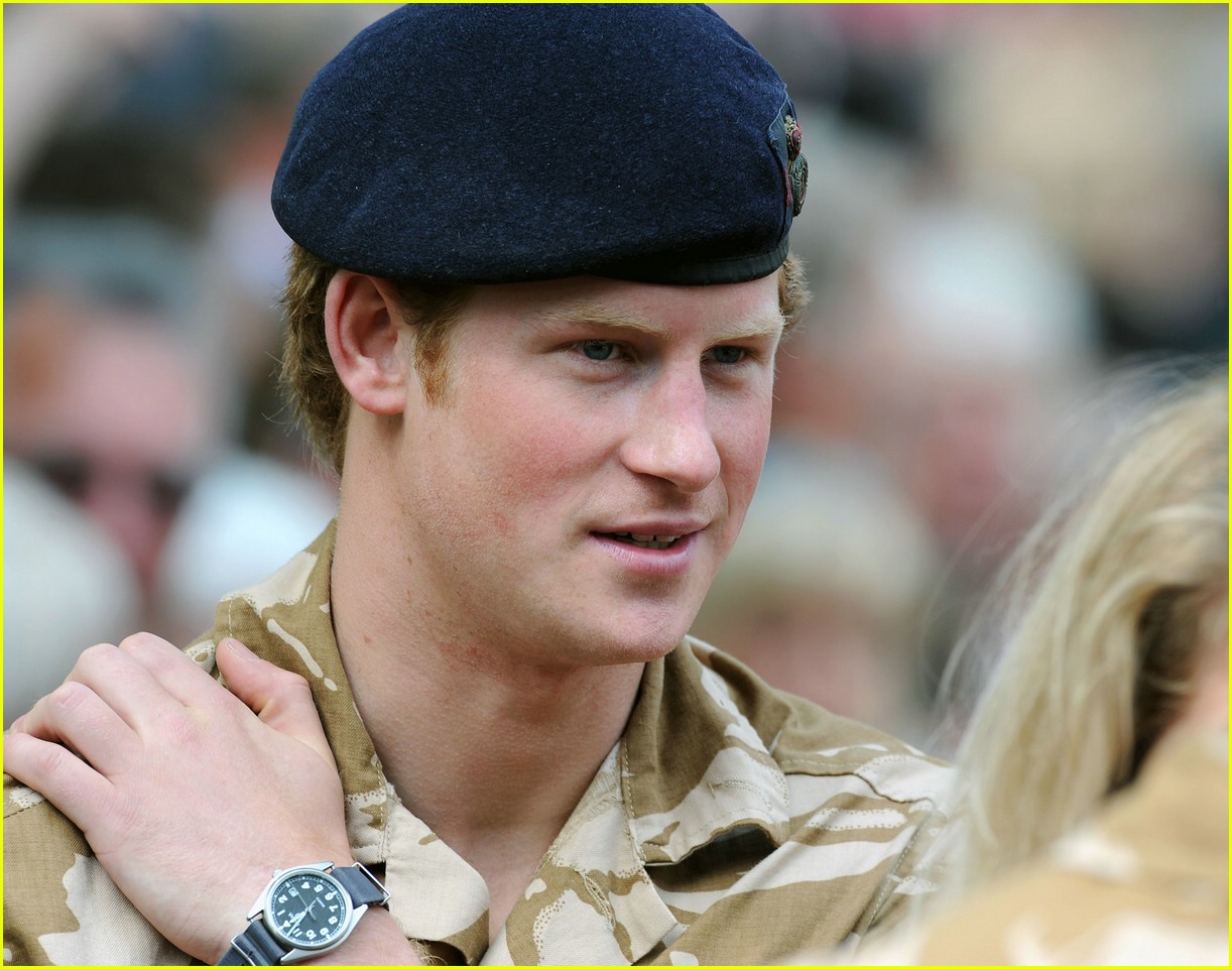 prince harry william medal 171112051
