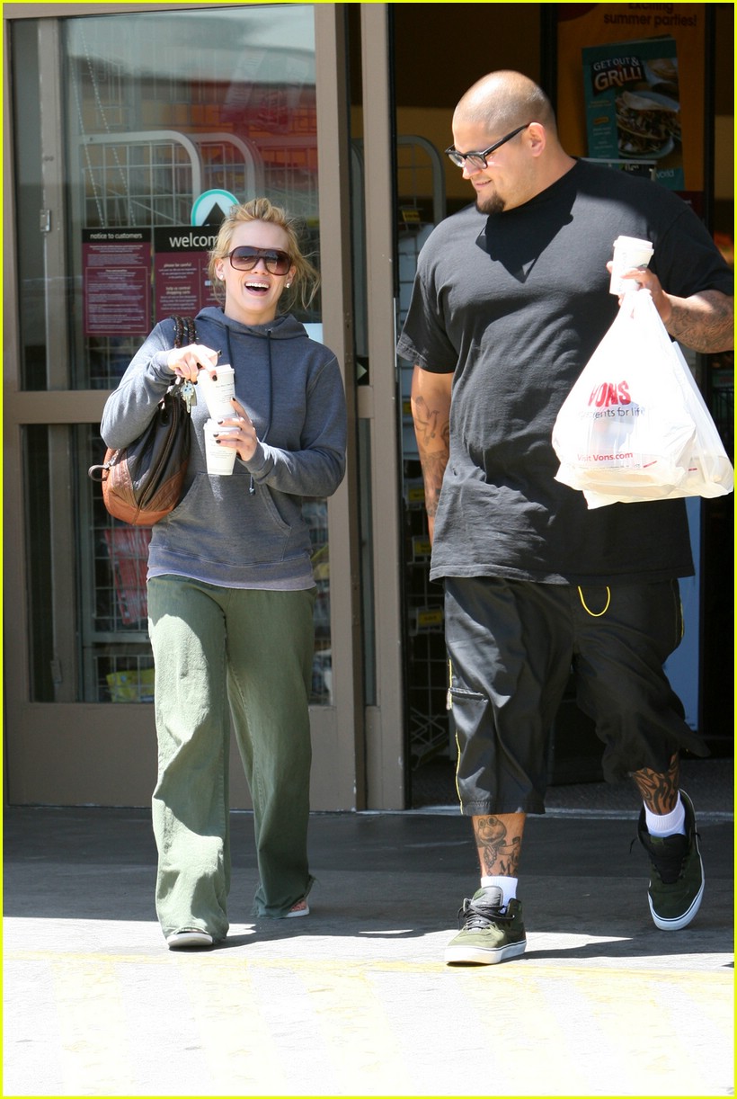 hilary duff papoos picker 111210871