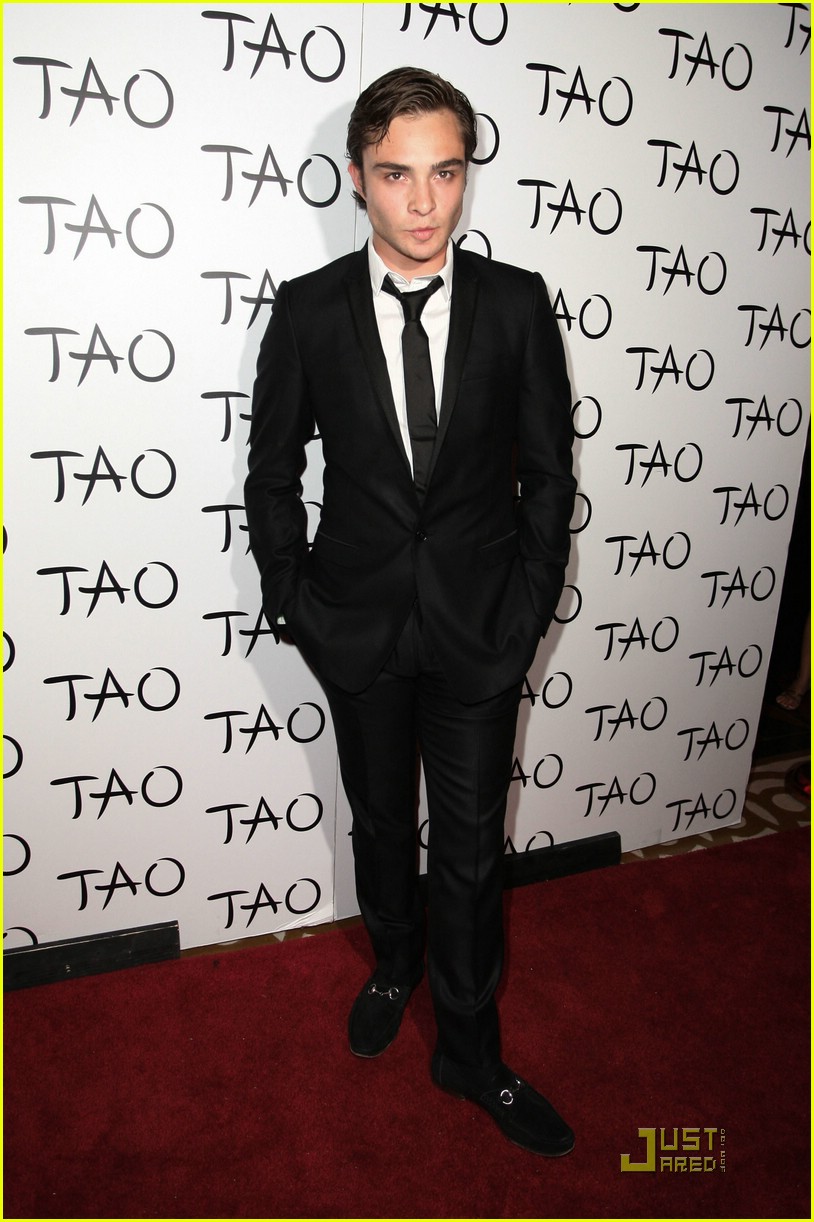 Ed Westwick is a Birthday Boy: Photo 1235841 | Ed Westwick Photos