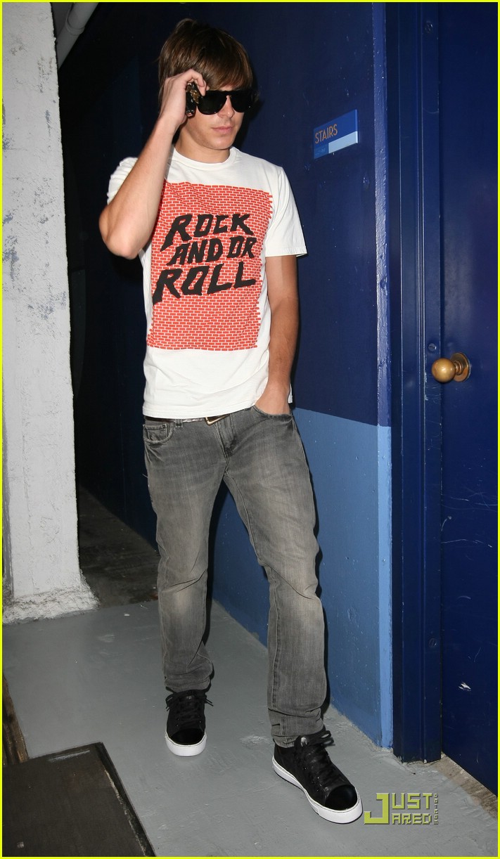 zac efron rock and or roll 05