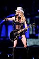 madonna sticky and sweet tour pictures 34