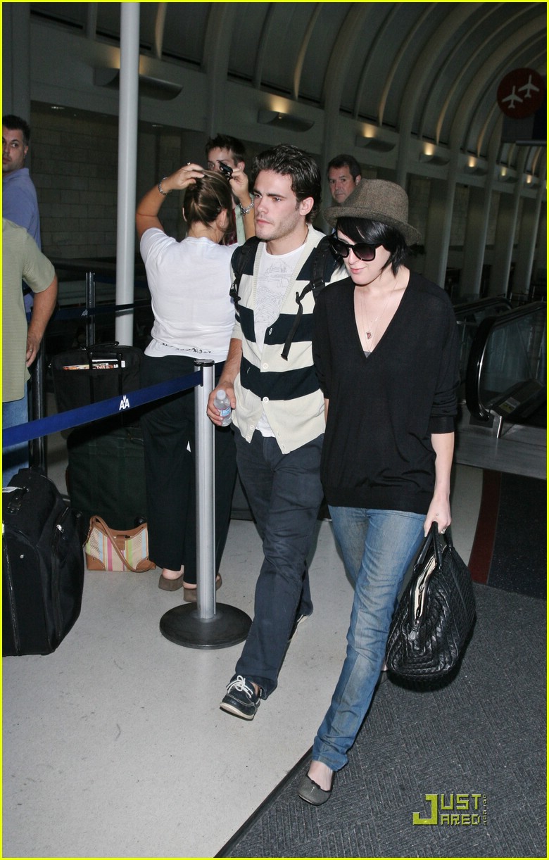 Rumer Willis Doesn't Fly Solo: Photo 1350001 | Photos | Just Jared ...