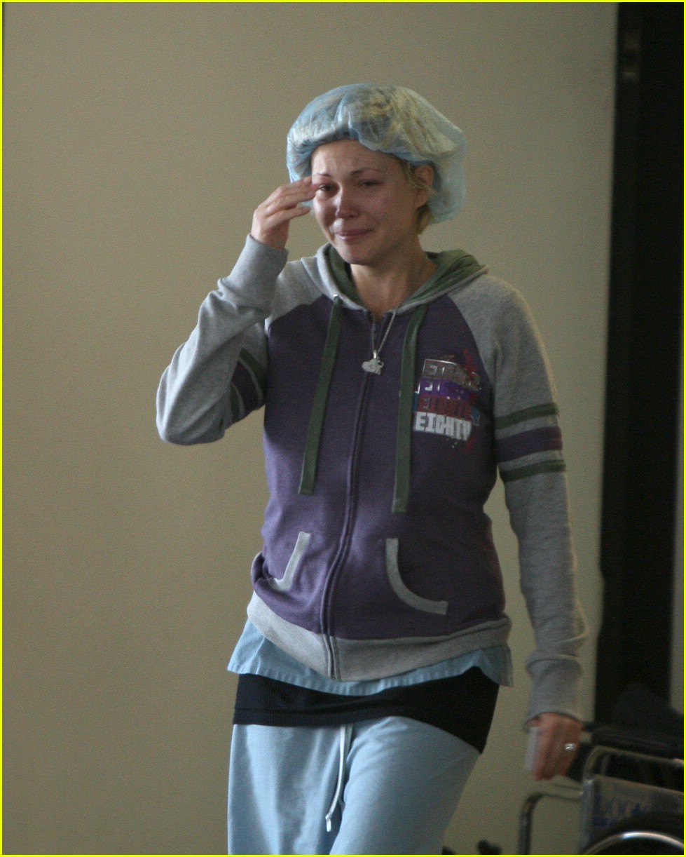 Shanna Moakler Devastated But Lifting Travis's Spirits Photo 1435831(02)