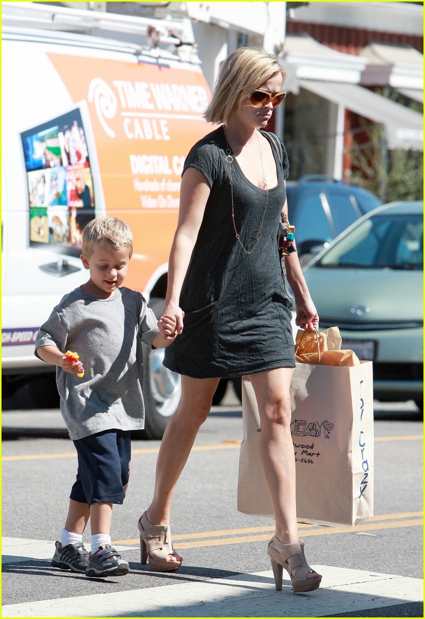 reese witherspoon toy joy 031444831