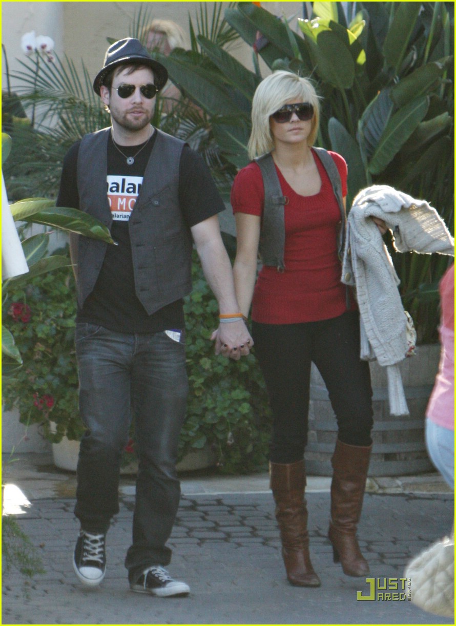 David Cook & Kimberly Caldwell Still Going Strong! Photo 1530271