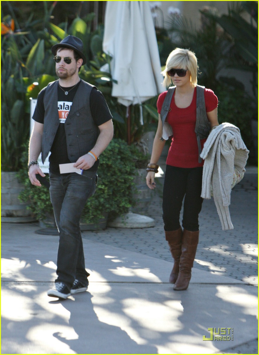 David Cook & Kimberly Caldwell Still Going Strong! Photo 1530401