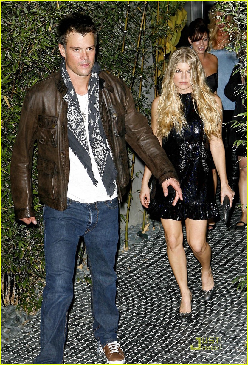 Photo fergie wedding details 07 Photo 1637801 Just Jared