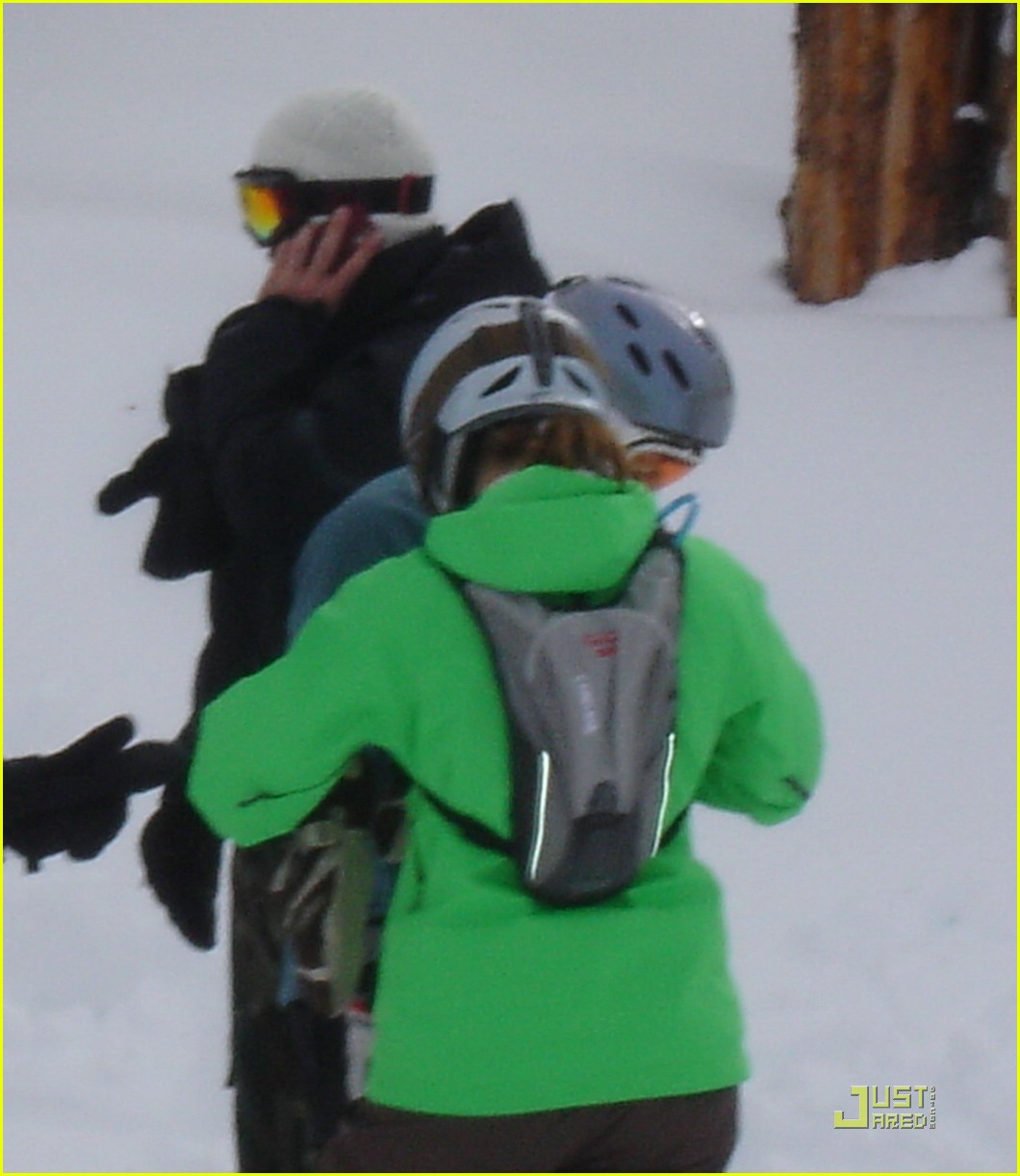 justin timberlake jessica biel snowboarding 041630781