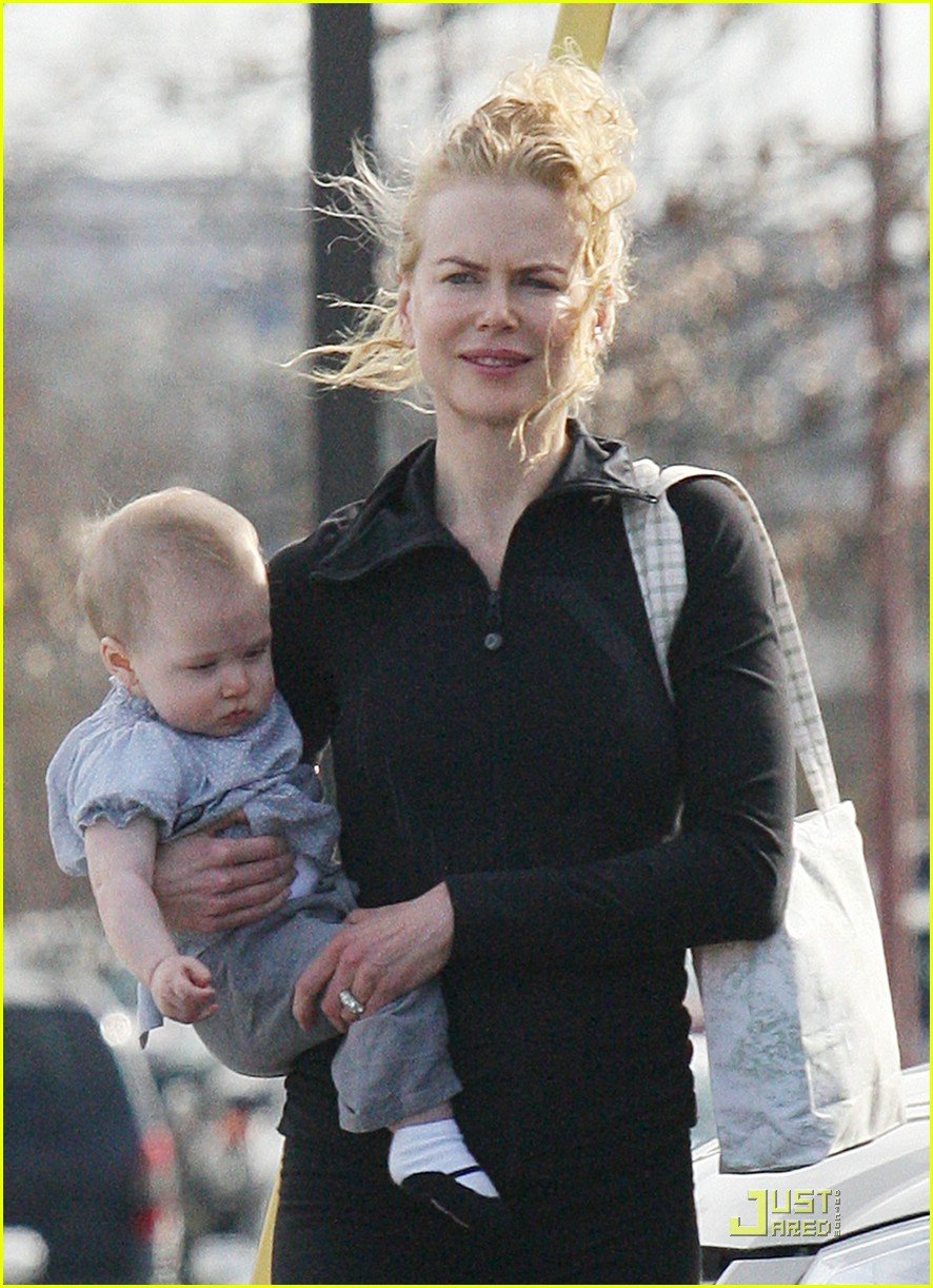 Nicole Kidman Has a Sunday Stroll Photo 1786671 Celebrity Babies