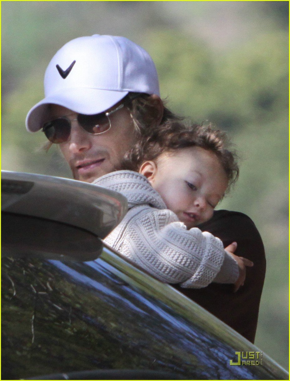 Nahla Aubry is a Golf Girl: Photo 1777091 | Celebrity Babies, Gabriel