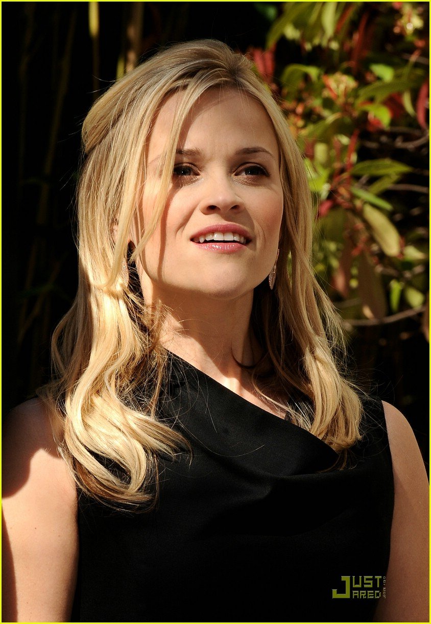 reese witherspoon spain 241785691