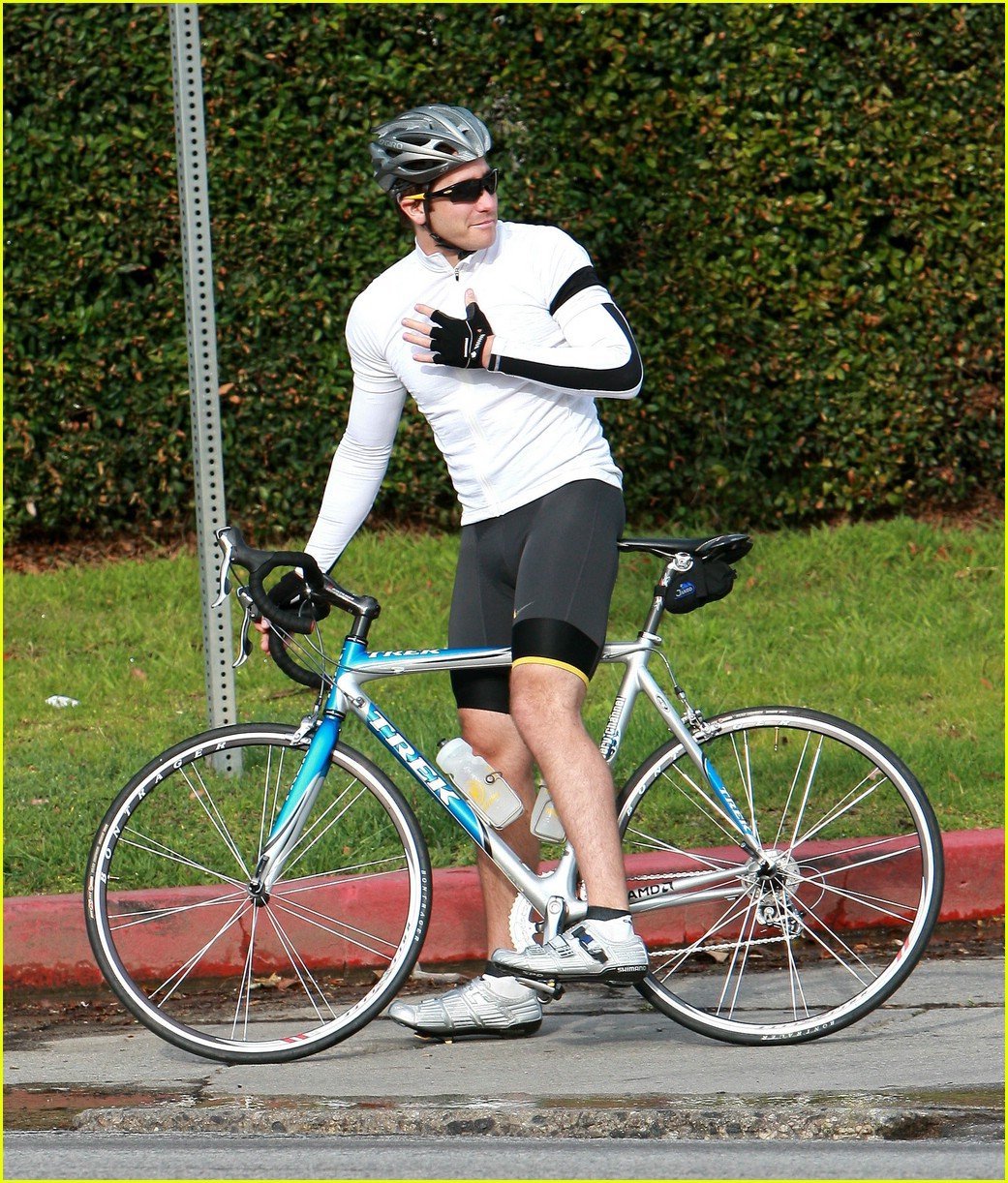jake gyllenhaal austin nichols bicycles 061850191