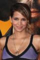halle berry supports the soloist 12