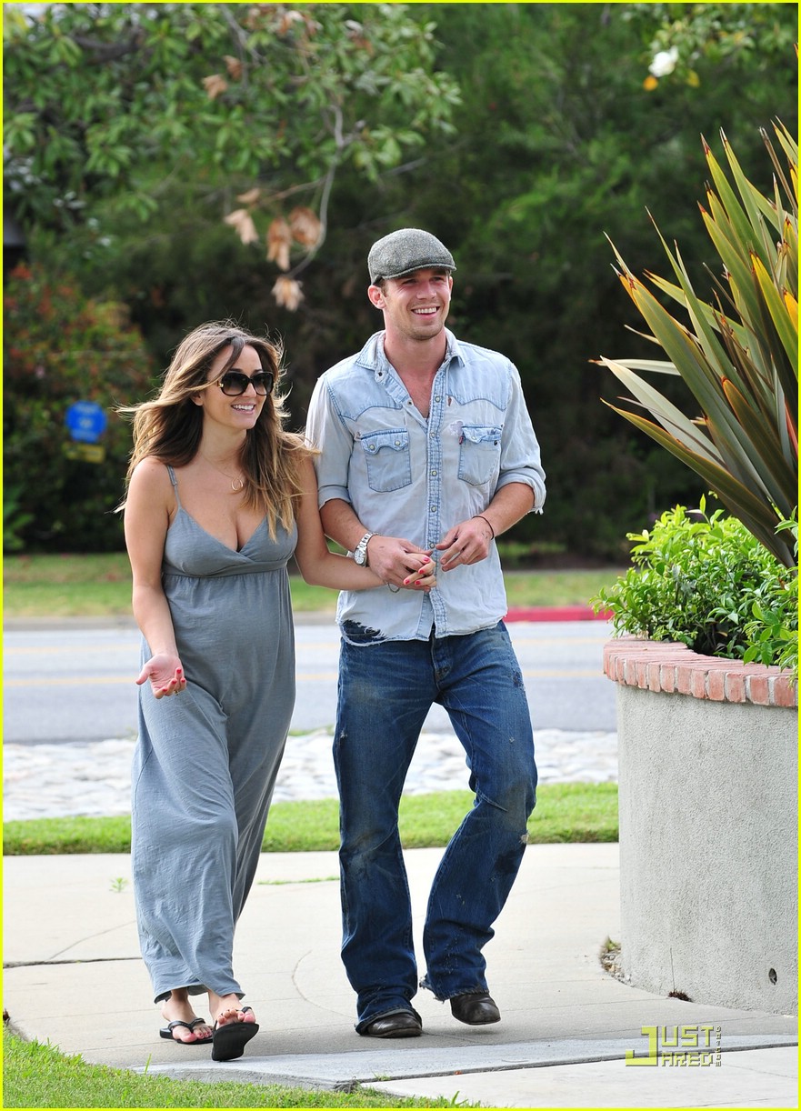 Cam Gigandet Goes House Hunting: Photo 1900471 | Cam Gigandet, Celebrity  Babies, Dominique Geisendorff Photos | Just Jared: Entertainment News, image size:881x1222