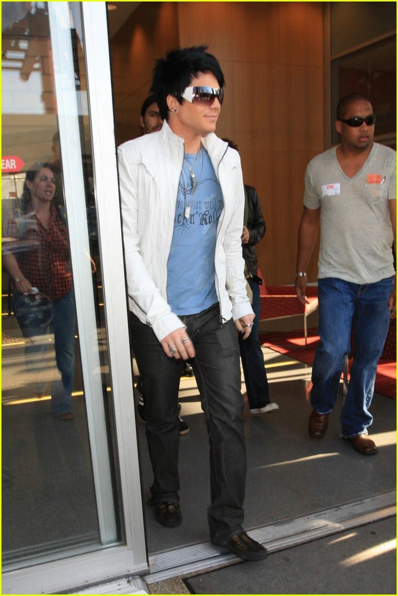 American Idols Kris Allen & Adam Lambert Live! Photo 1942341 Adam