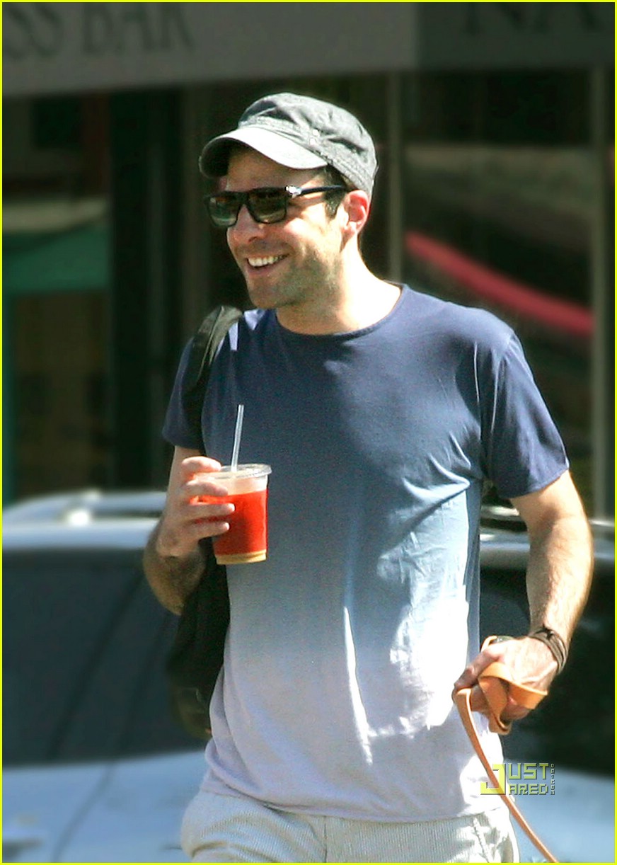 zachary quinto doggy date 01