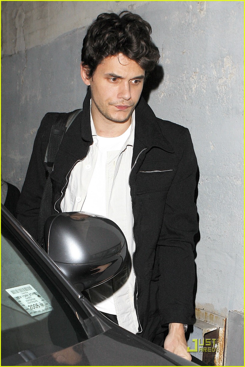John Mayer Is Hounded At Hotel Cafe: Photo 1988481 | John Mayer Photos ...