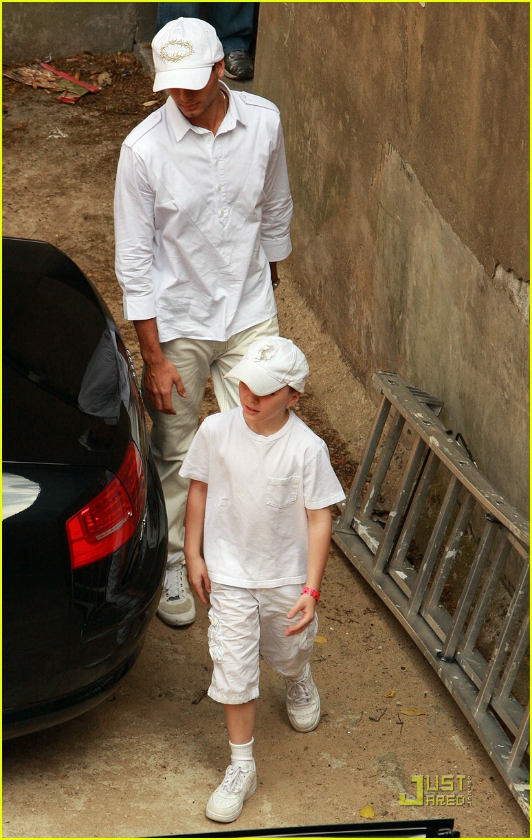 Madonna & Kabbalah Kids Celebrate Fourth of July Photo 2033351