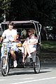 britney spears pedicab 08
