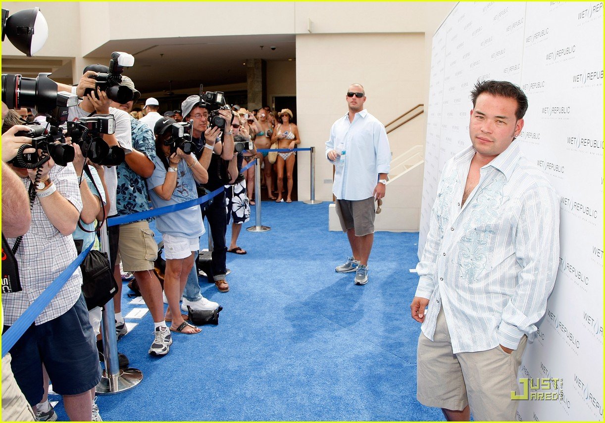 Jon Gosselin Pool Party Success! Photo 2170812 Jon & Kate Plus 8