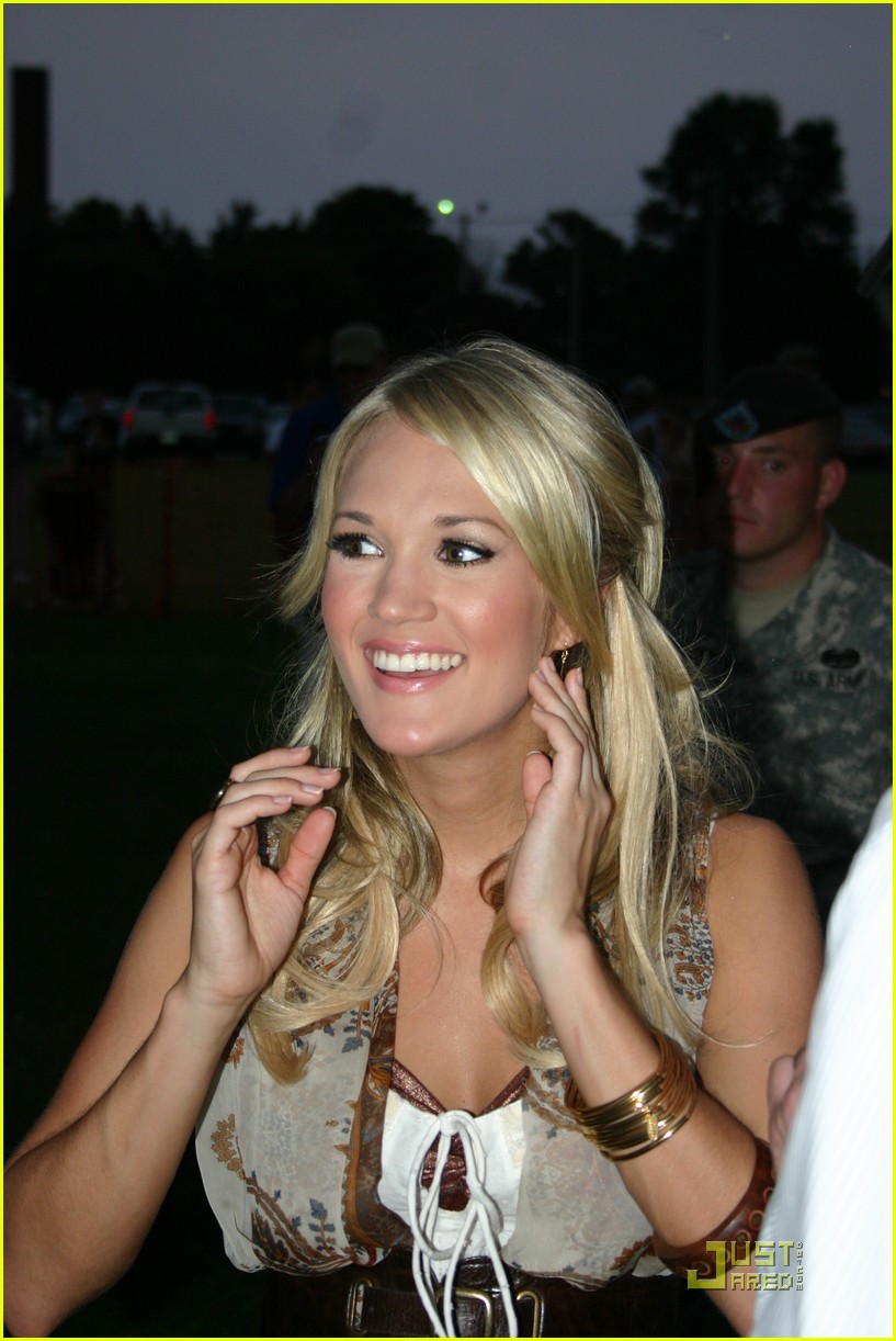 carrie underwood salute the troops 012133402