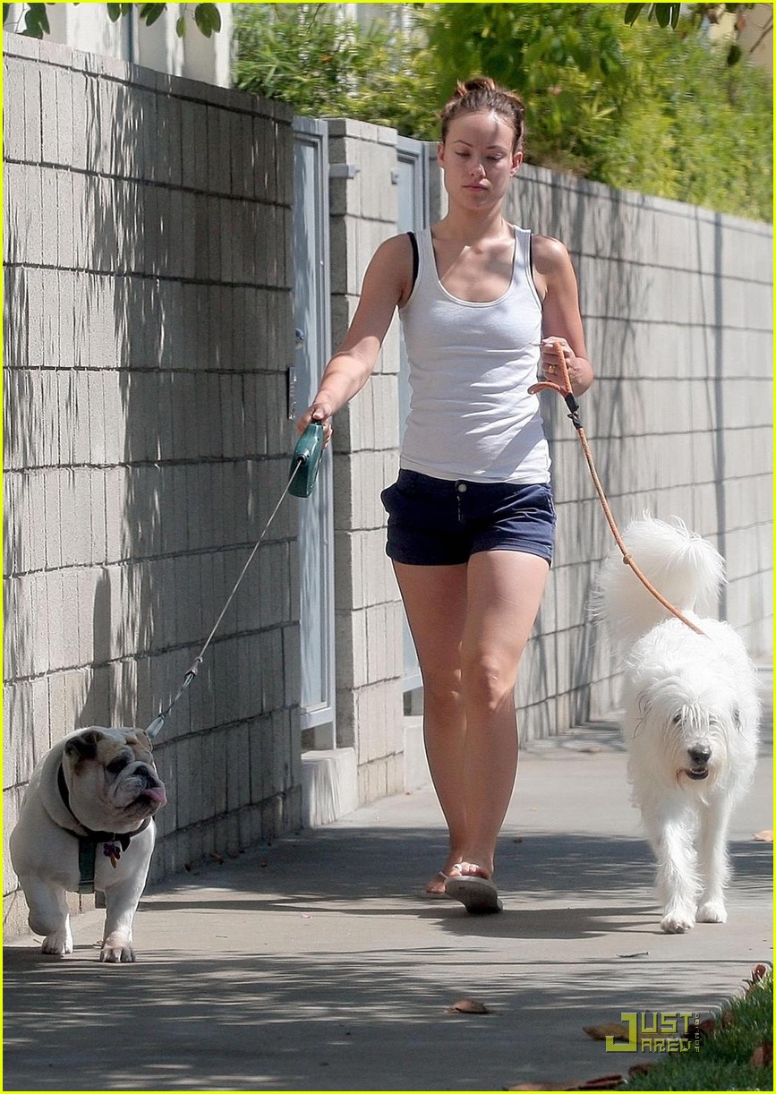 Olivia Wilde Has Pooch Passion: Photo 2114501