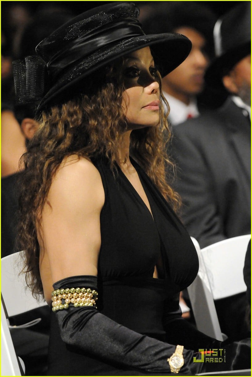 Michael Jackson Is Laid To Rest Photo 2185211 Michael Jackson Photos