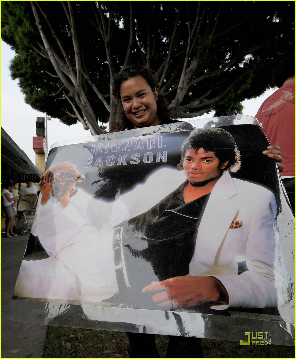 Michael Jackson Is Laid To Rest Photo 2185261 Michael Jackson Photos